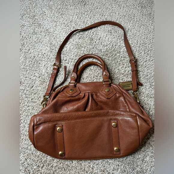 Marc by Marc Jacobs re-edition Groovee Two-way Leather Bag - Picture 2 of 10